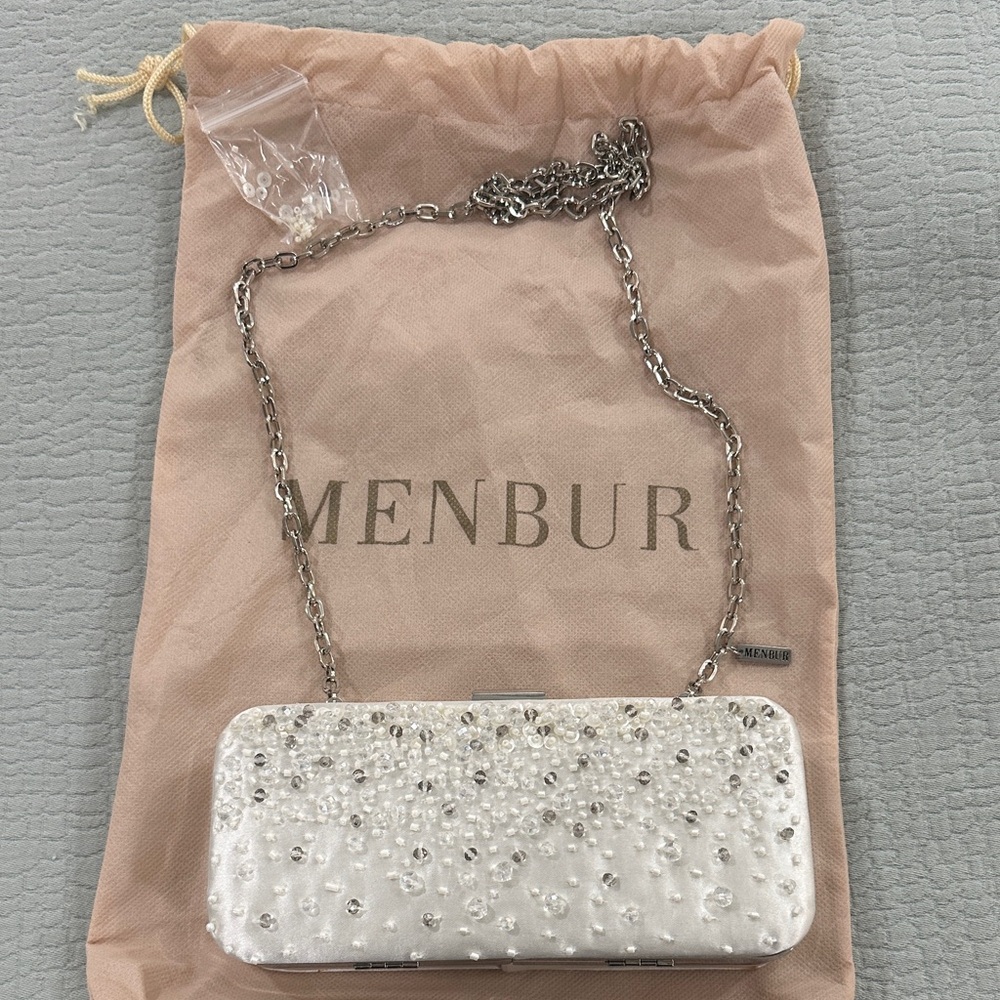 Menbur Vintage White Beaded Clutch with Chain Strap - Picture 3 of 13